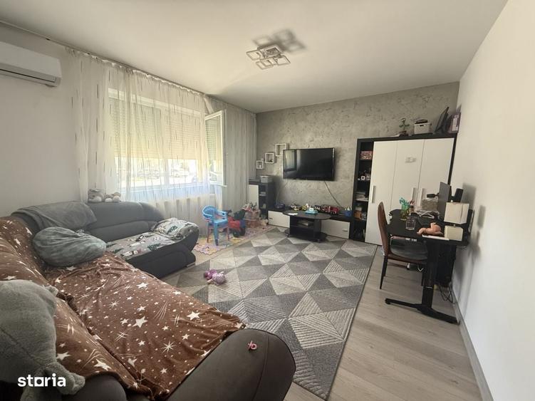 Apartament cu 2 camere decomandat în Central