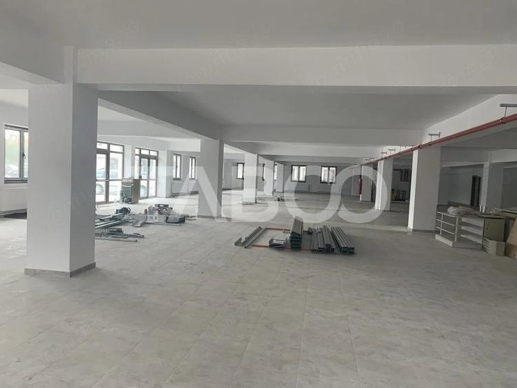 Spațiu comercial, de 600 mp, în Central