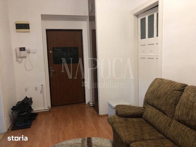 Casă cu 8 camere cu Teren 279 Mp în Plopilor