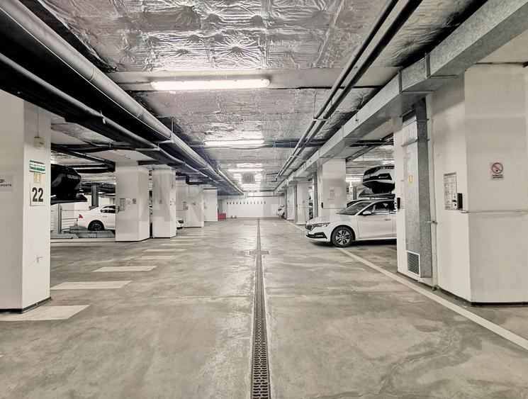 Birou, de 128 mp, în Unirii