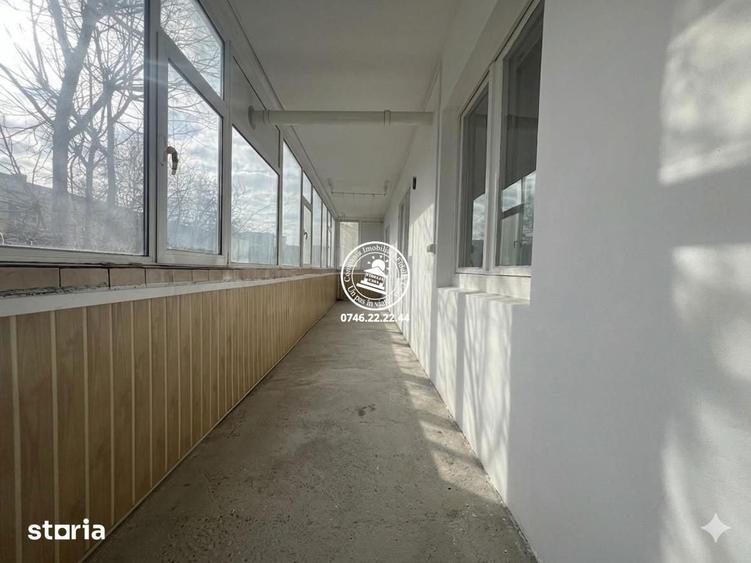 Apartament cu 3 camere decomandat în Nicolina