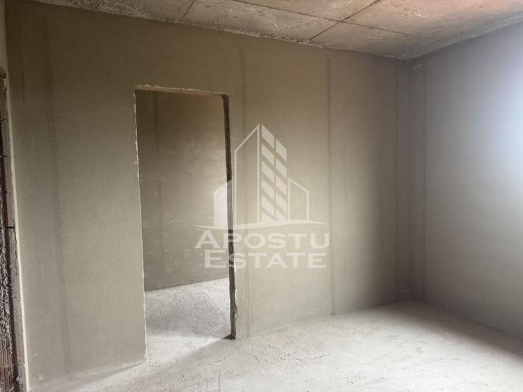Duplex cu 4 camere cu Canalizare în Fabric