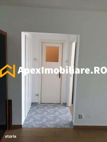 Apartament cu 2 camere semidecomandat în Grivița
