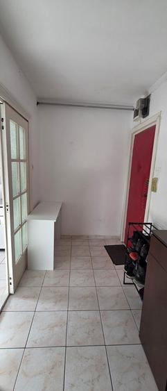 Apartament cu 2 camere semidecomandat, mobilat în Tipografilor