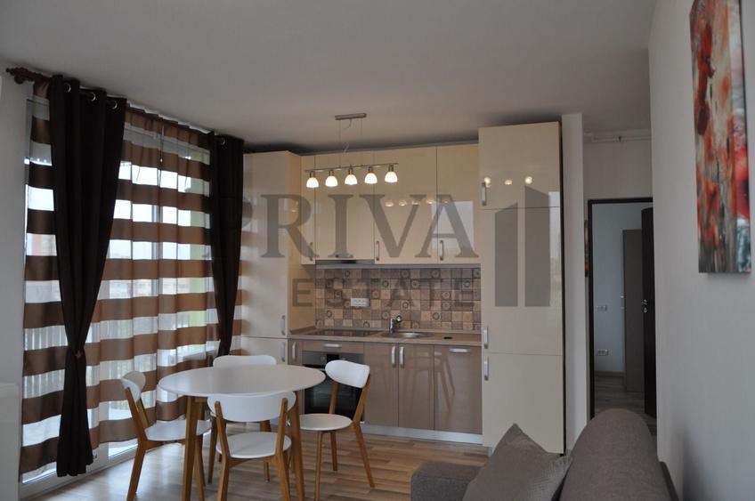 Apartament cu 3 camere decomandat, mobilat în Complex Studențesc
