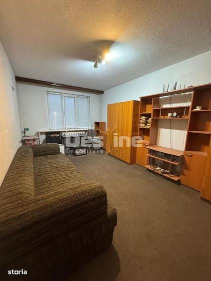 Apartament cu 3 camere decomandat în Rahova
