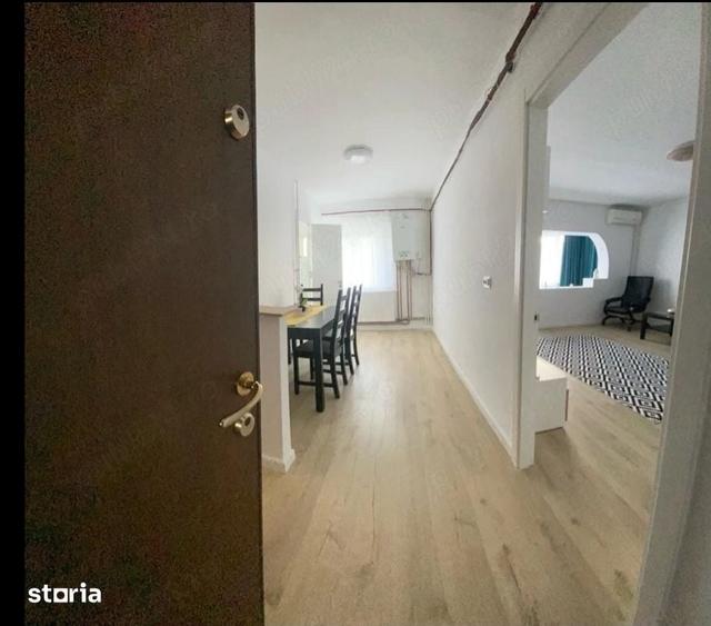 Apartament cu 2 camere decomandat în Aviației