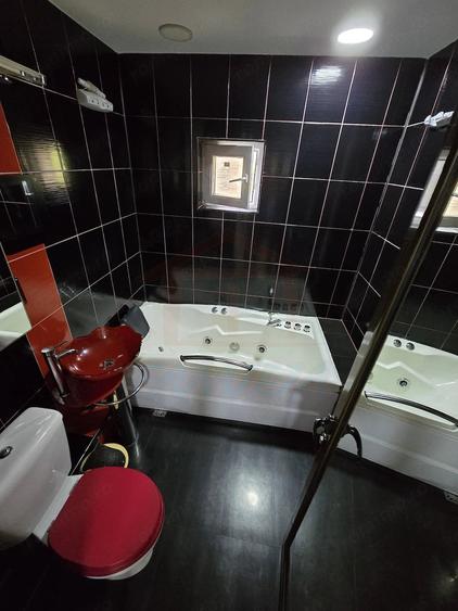 Apartament cu 3 camere decomandat în Micro 16