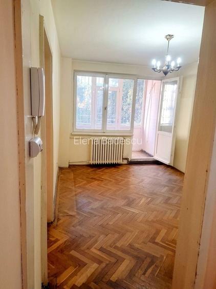 Apartament 3 camere ,90 mp,Punctele Cardinale
