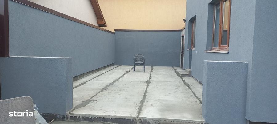 Casă cu 4 camere cu Canalizare în Apahida