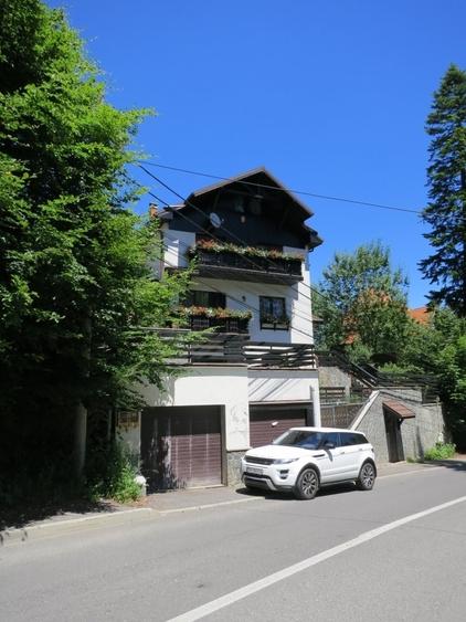 Casă individuală cu 7 camere cu Teren 800 Mp în 1 Mai