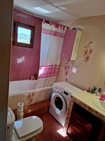 Casă individuală cu 4 camere cu Teren 1000 Mp în Bascov