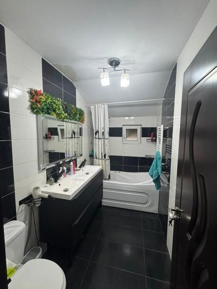 Apartament cu 3 camere semidecomandat, mobilat în Iosefin