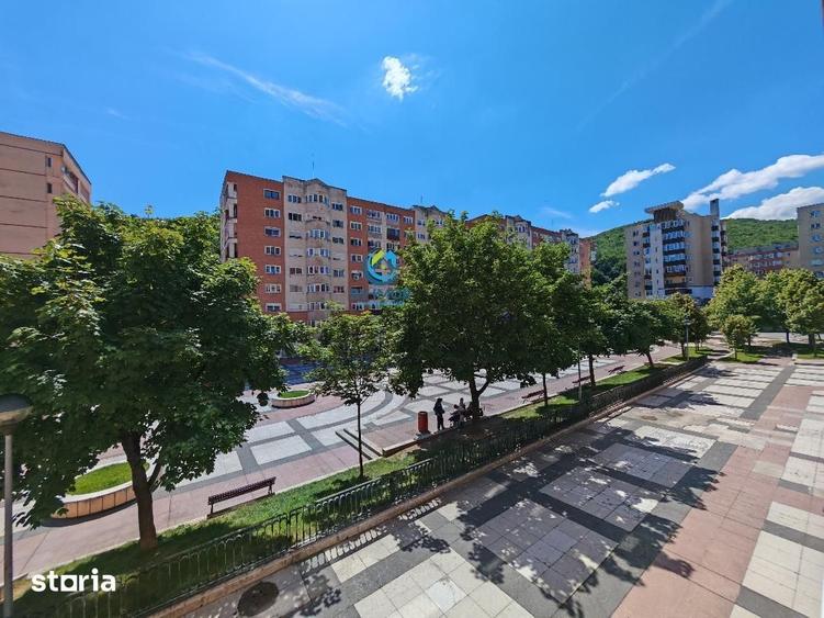 Apartament cu 2 camere decomandat, mobilat în Valea Cetății