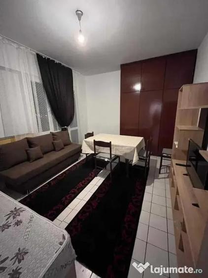 Garsonieră decomandată în Dâmbovița