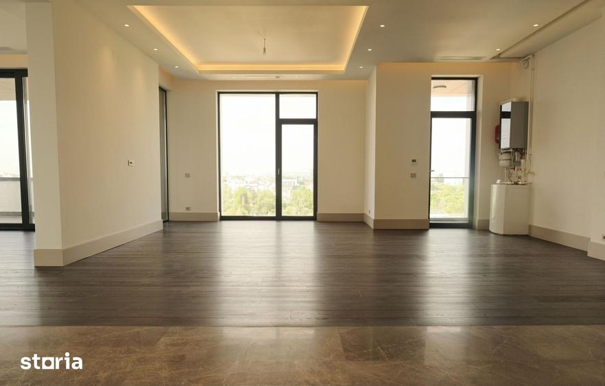 Apartament cu 4 camere în Tei