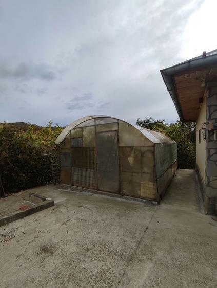 Casă individuală cu 4 camere cu Garaj în Lunca Mare