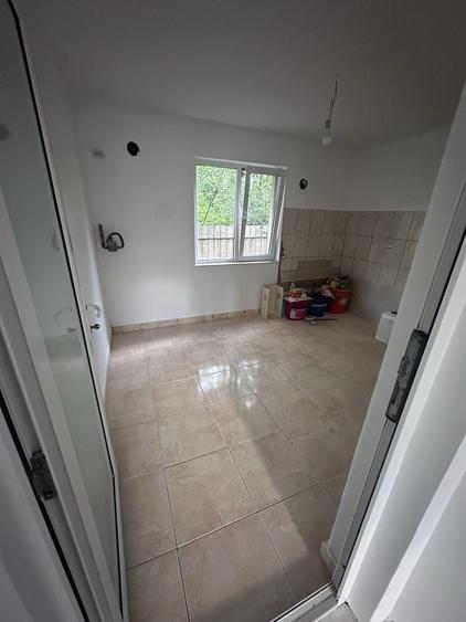 Casă cu 3 camere cu Teren 271 Mp în Valu lui Traian