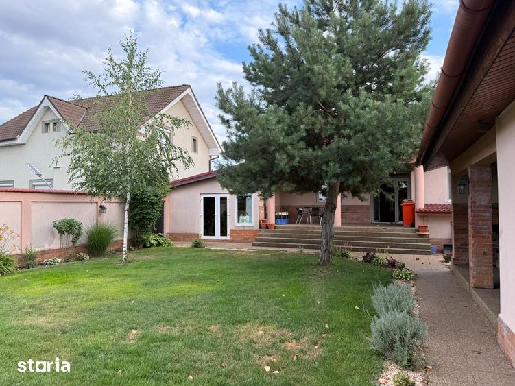 Casă cu 4 camere cu Teren 690 Mp în Sântandrei