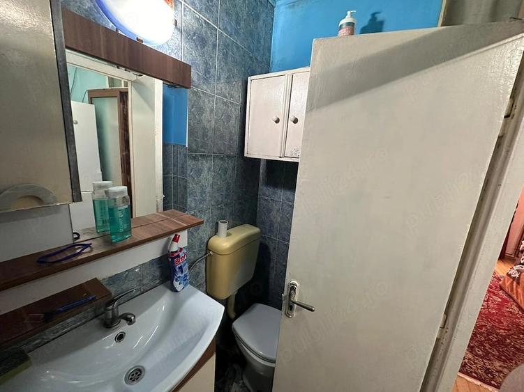 Garsonieră decomandată în Noua