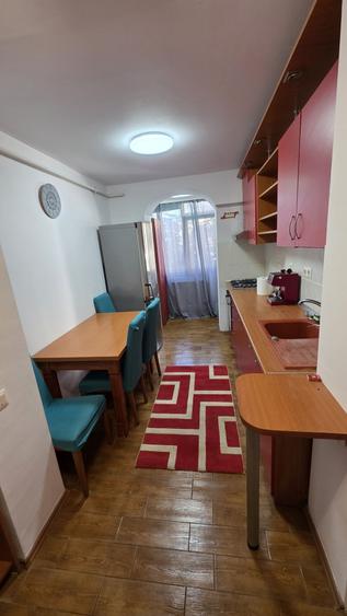 Apartament cu 2 camere semidecomandat în City Park Mall