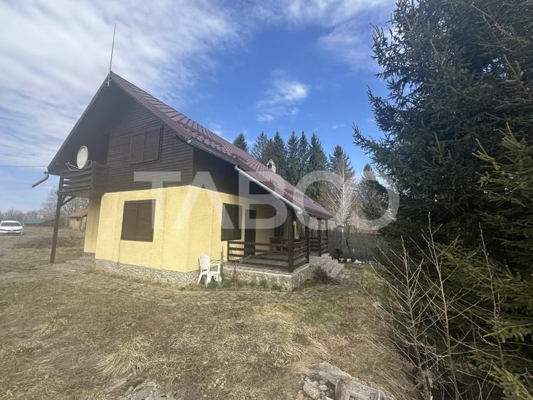Casă individuală cu 4 camere cu Teren 1200 Mp în Sâmbăta de Sus