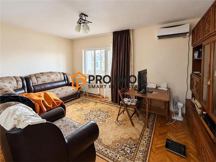 Apartament cu 3 camere decomandat, mobilat în 1 Decembrie
