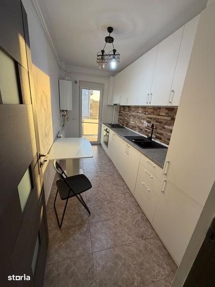 Apartament cu 2 camere decomandat în Galata