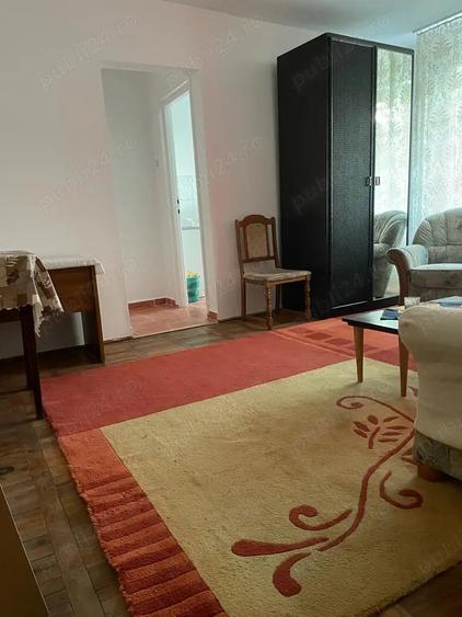 Apartament cu 2 camere semidecomandat în Tipografilor