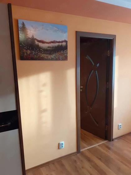 Apartament cu 2 camere semidecomandat în Micro 6