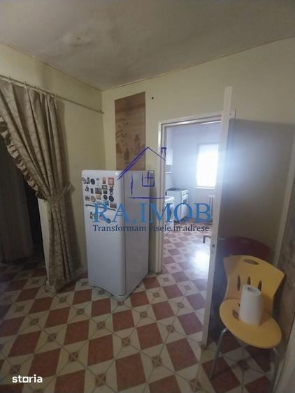 Apartament cu 2 camere decomandat în Vest