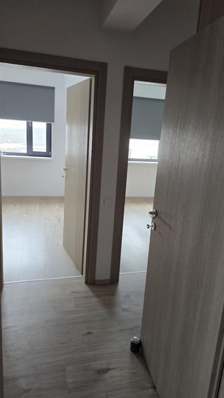 Apartament cu 4 camere decomandat în Băneasa