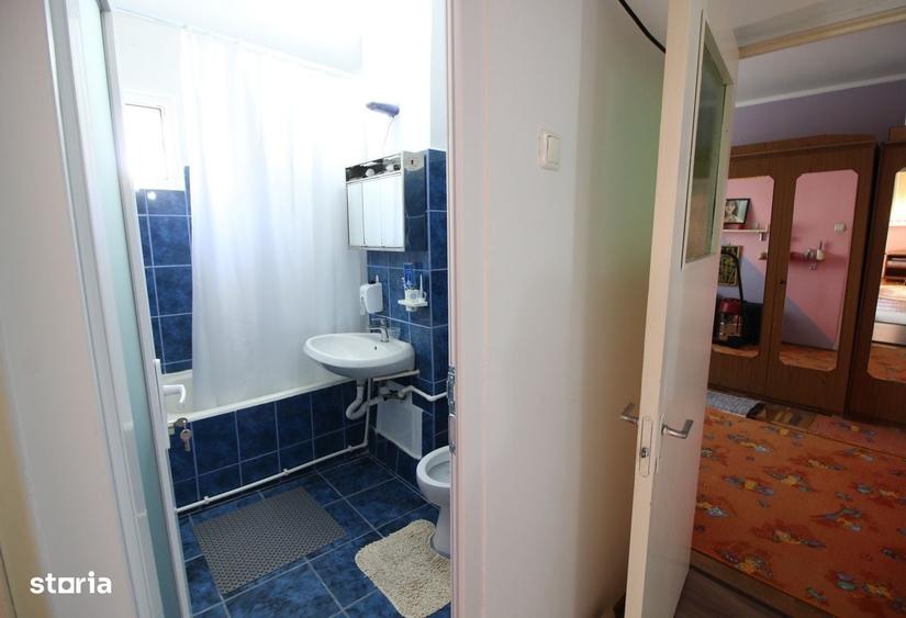 Apartament cu 3 camere decomandat în Port