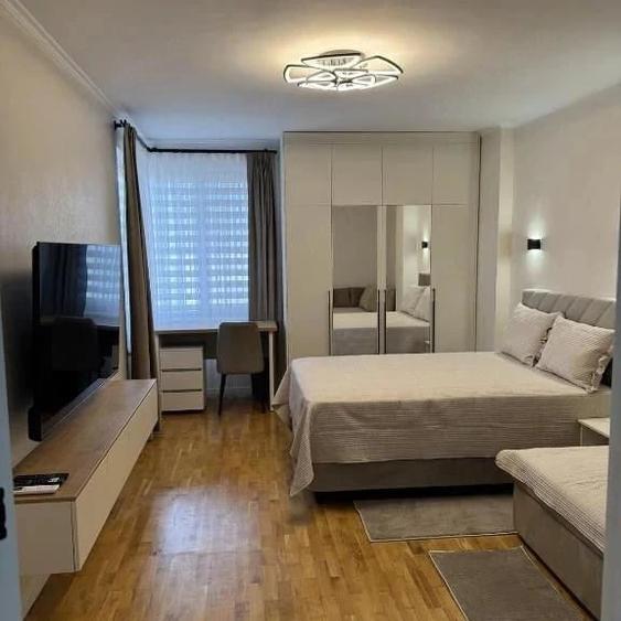 Apartament cu 2 camere decomandat în Crângași