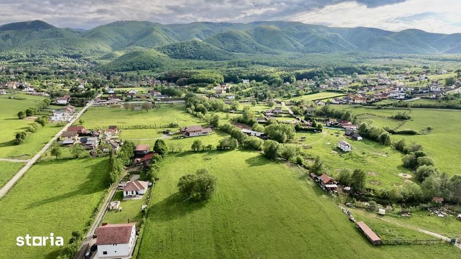 Teren de 2000 mp, în Sadu