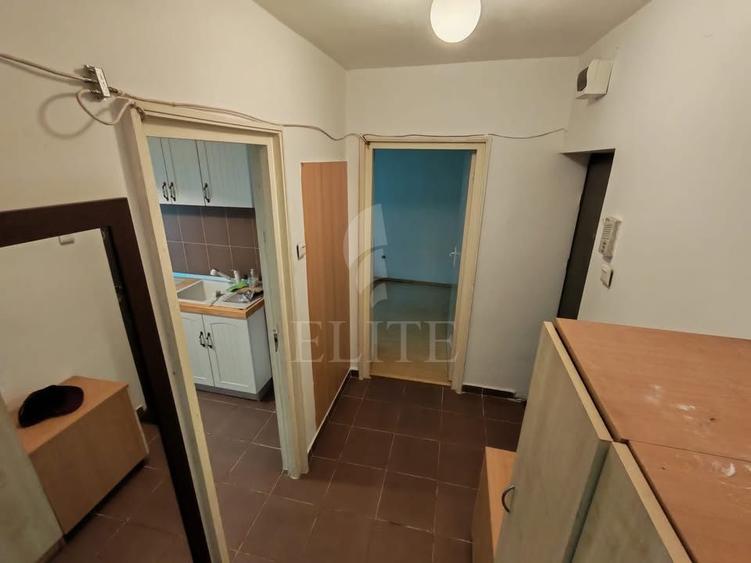 Apartament cu 3 camere semidecomandat în Gheorgheni