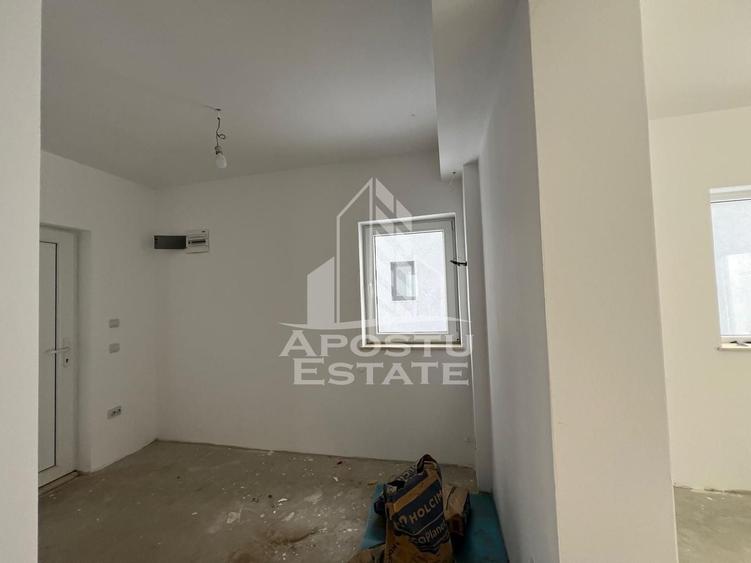 Casă individuală cu 4 camere cu Canalizare în Giarmata-Vii