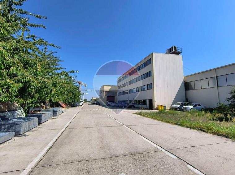 Spațiu industrial, de 1,280 mp, în Central