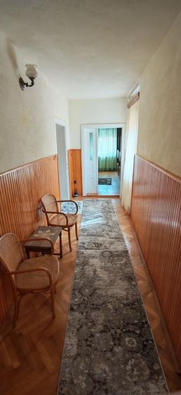 Casă cu 3 camere în Lupeni