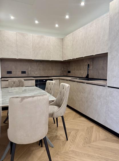 Apartament cu 2 camere semidecomandat, mobilat în Floreasca