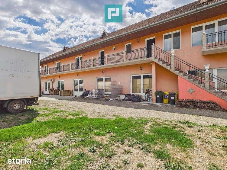 Casă cu 9 camere cu Teren 1579 Mp în Tămășeu