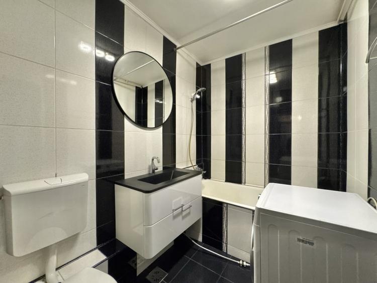 Apartament cu 2 camere decomandat în Virtuții