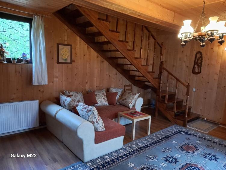Casă individuală cu 3 camere cu Canalizare în Bran