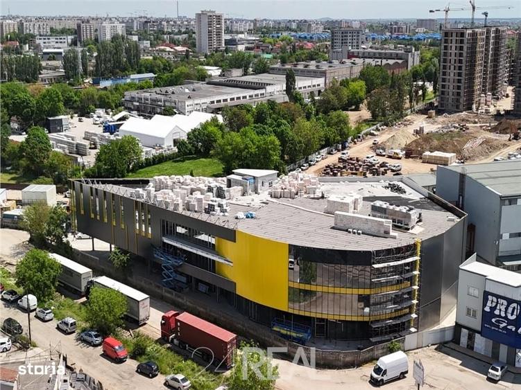 Spațiu comercial, de 100 mp, în Central