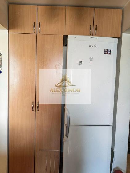 Apartament cu 2 camere, mobilat în Colentina