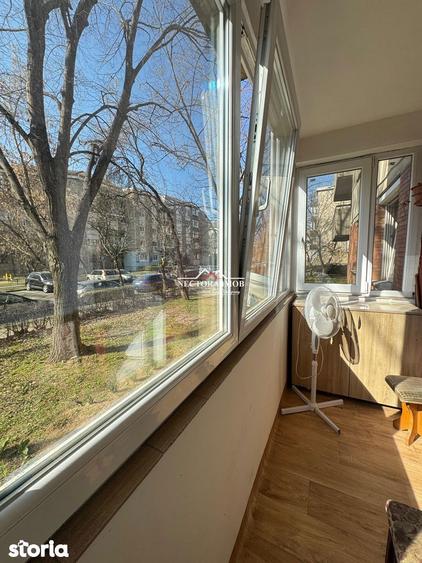 Apartament cu 3 camere decomandat în Decebal