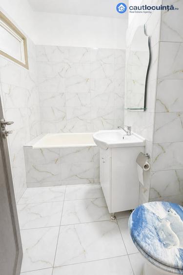 Apartament cu 3 camere în Drumul Taberei