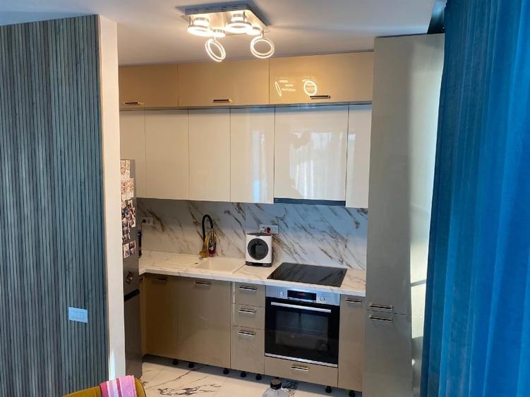 Apartament cu 2 camere decomandat, mobilat în Central