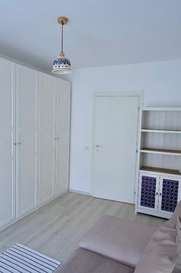 Apartament cu 3 camere decomandat, mobilat în Central