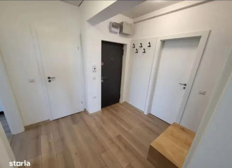 Apartament cu 3 camere semidecomandat, mobilat în Bd. Coșbuc